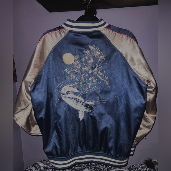 Vintage ASOS embroidered Koi fish bomber - Picture 2 of 6